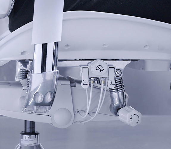 All adjustment controls, including seat height, seat depth, tilt, and tension, are conveniently integrated in one place. The intuitive and ergonomic design ensures ease of use and understanding.