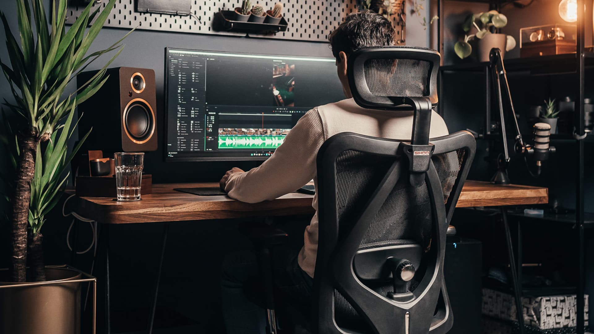 Ergonomic desk chair designed for users sitting under four hours daily